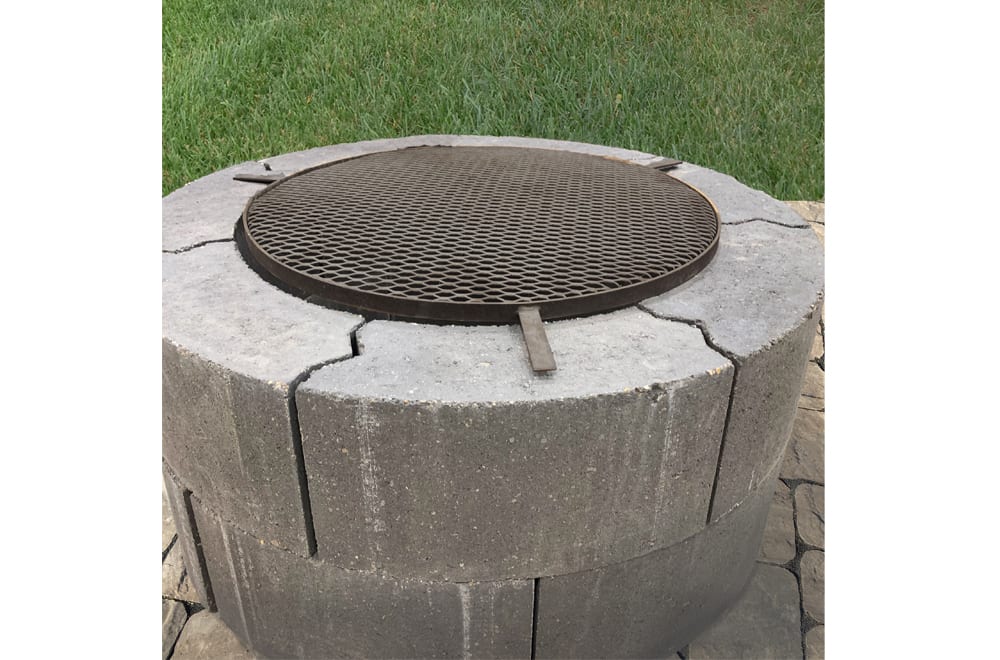 Round Barbeque Fire Pit Grill - Image 2