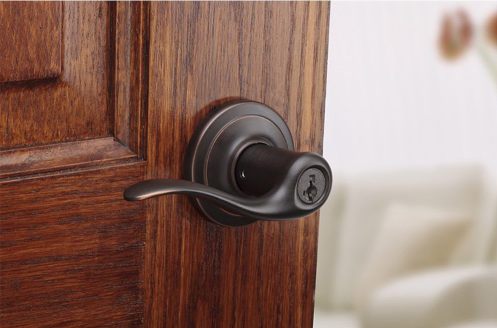 toluca-entry-lever-featuring-smartkey-in-venetian-bronze (2)