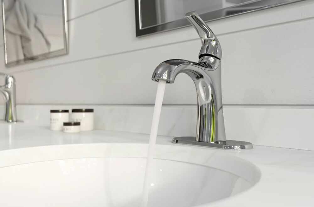 Pfister Rancho 1 Handle Lavatory Faucet - Image 16