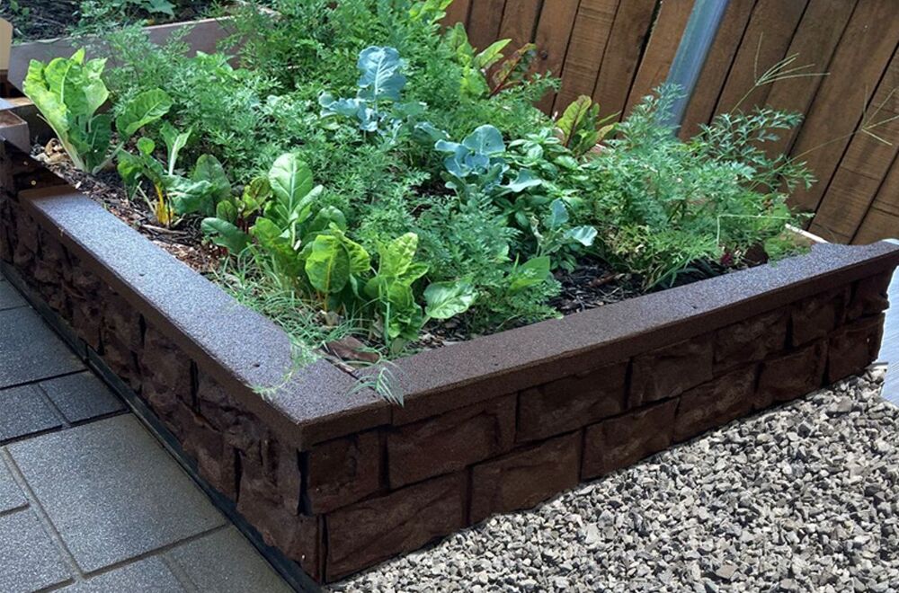 Shercom Stack Wall Raised Garden Kit 3