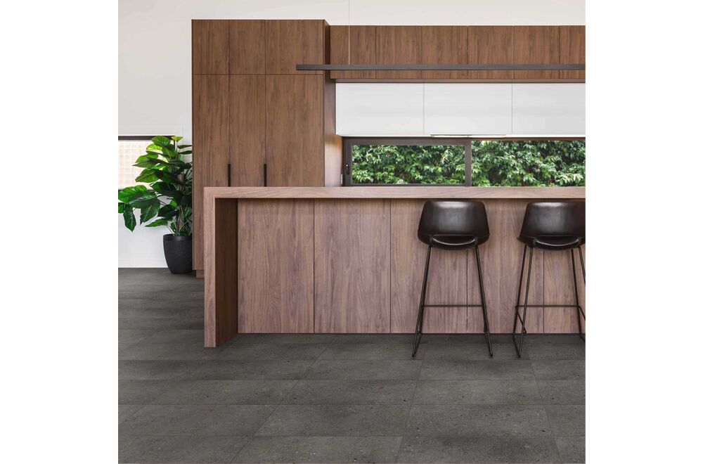 Dante Clic 2.0 Eclipse 12x24 LVT Pandora close up 3