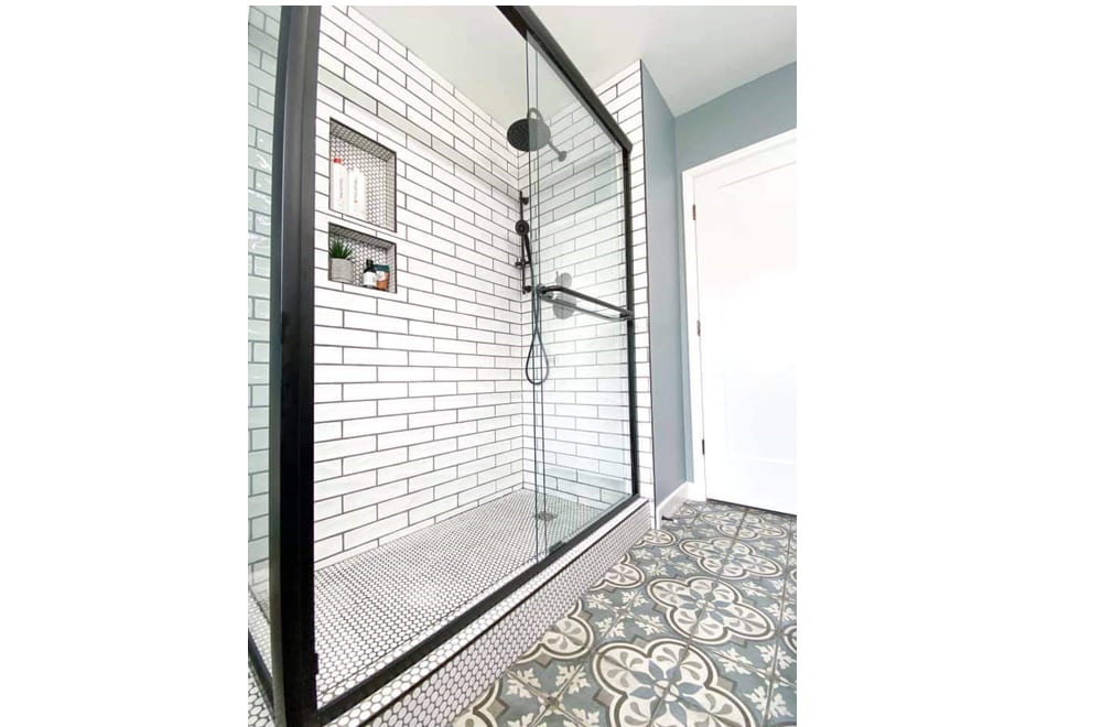 Shodor 54x70 black Shower Door (1)