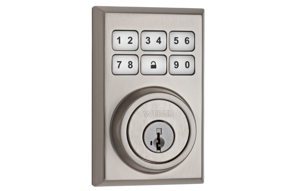 Smartcode-5-contemporary-electronic-lock-featuring-smartkey-in-satin-nickel-lifestyle 2